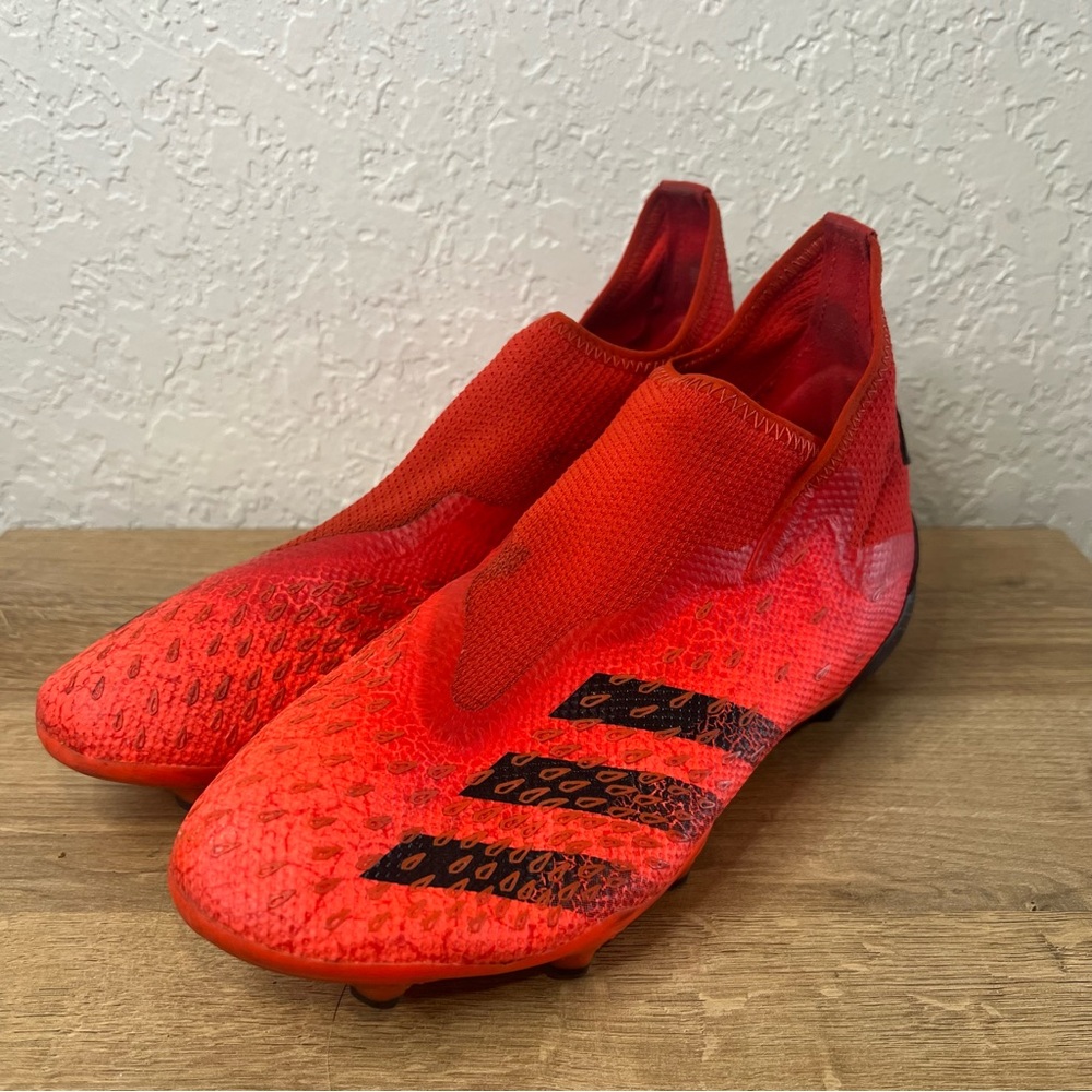 Adidas Predator Freak Soccer Cleats Laceless Red Spikes Mens 7.5
